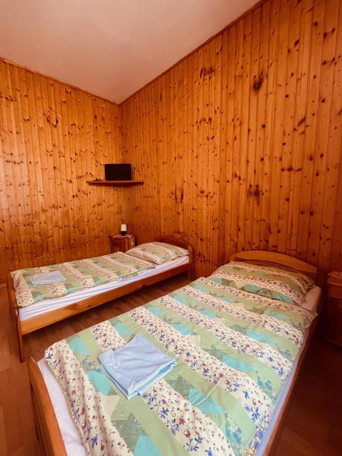 Penzion Dalibor Trutnov Bagian luar foto