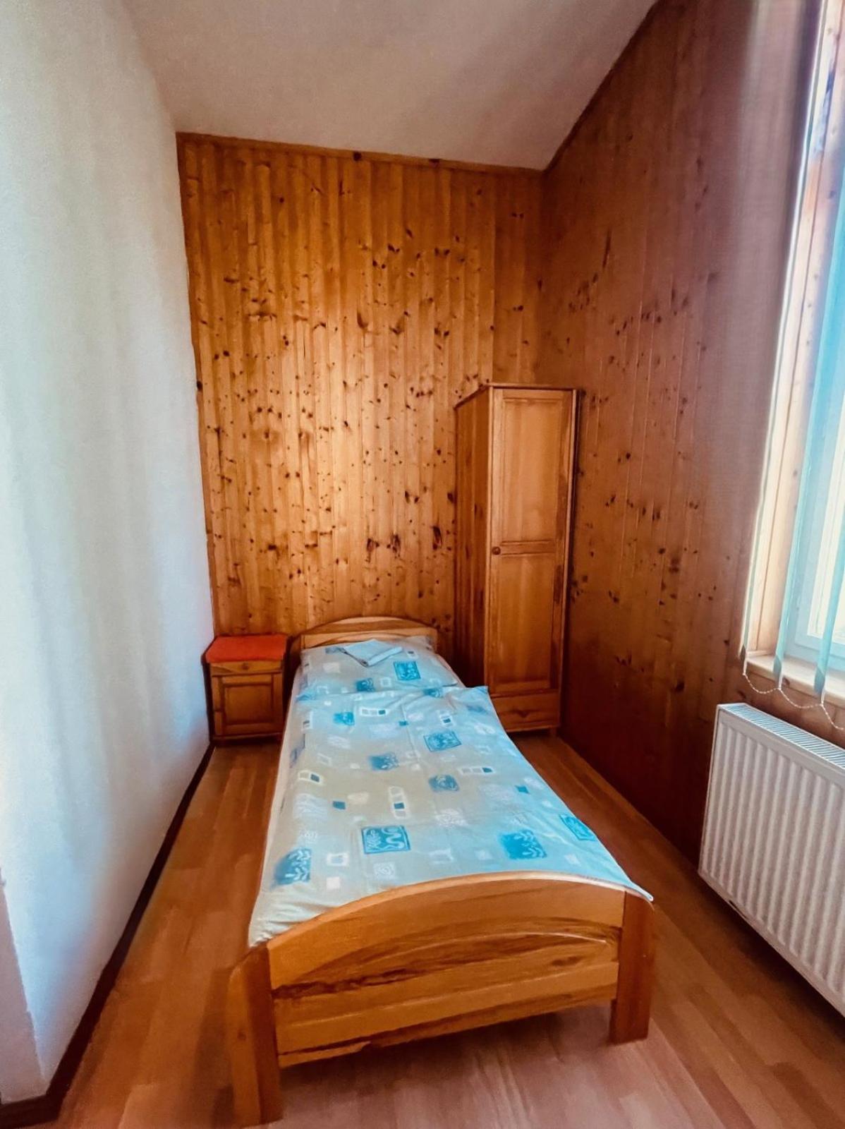 Penzion Dalibor Trutnov Bagian luar foto