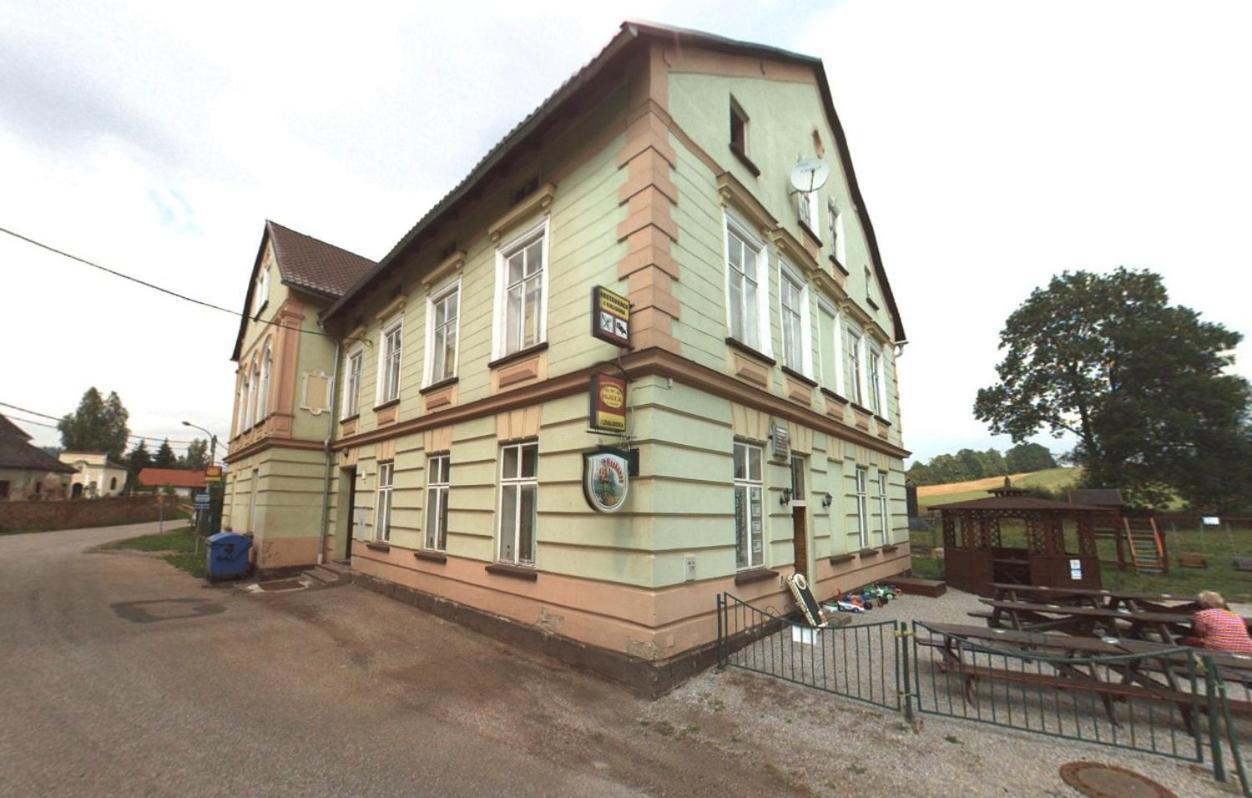 Penzion Dalibor Trutnov Bagian luar foto